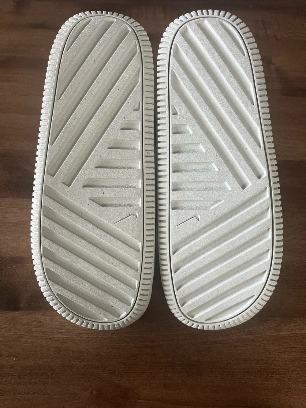 Nike Women’s Light Bone Calm Sandals - Picture 5 of 6
